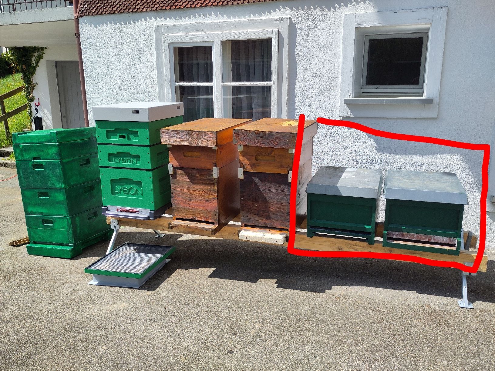 Alveari: Bienenbeuten 2 Stück Langsroth 1/1 – Usato da Menzberg venduto da davogel1 1