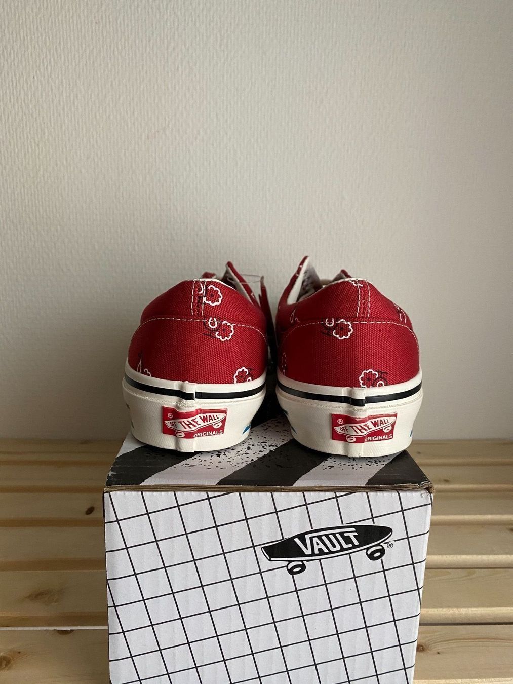 Vans Herrenschuhe: Vans OG Era Paisley Red / EU 42,5 – Neu und originalverpackt aus Abtwil SG von PauloDybala10 3