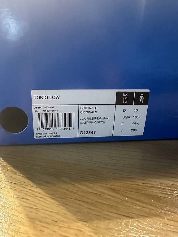 Scarpe da uomo: Adidas Tokio Low Consortium – Usato da Winterthur venduto da Regton 2