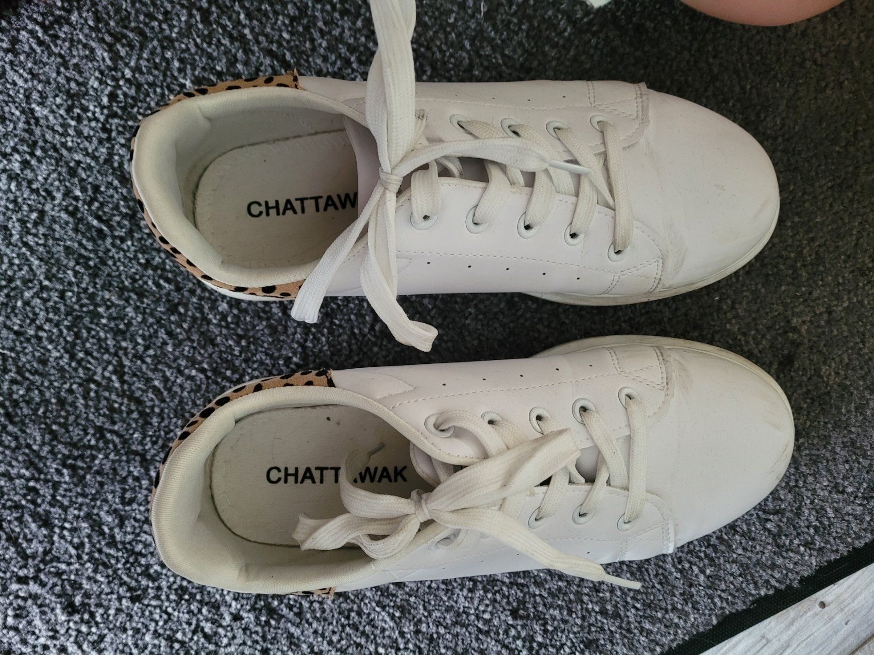 Scarpe da donna: Sneaker 40 – Usato da Giubiasco venduto da A.B00 4