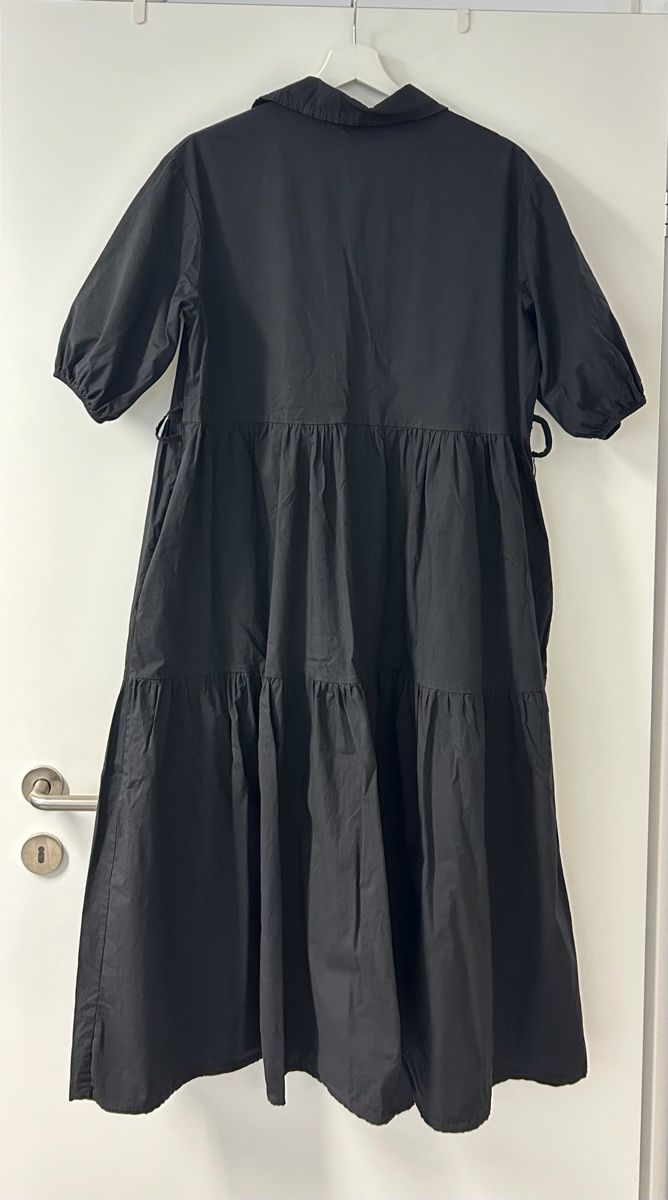 Robes: Kleid PLEASE schwarz S – Neuf (Voir description) à Rütihof par ALAFC 1