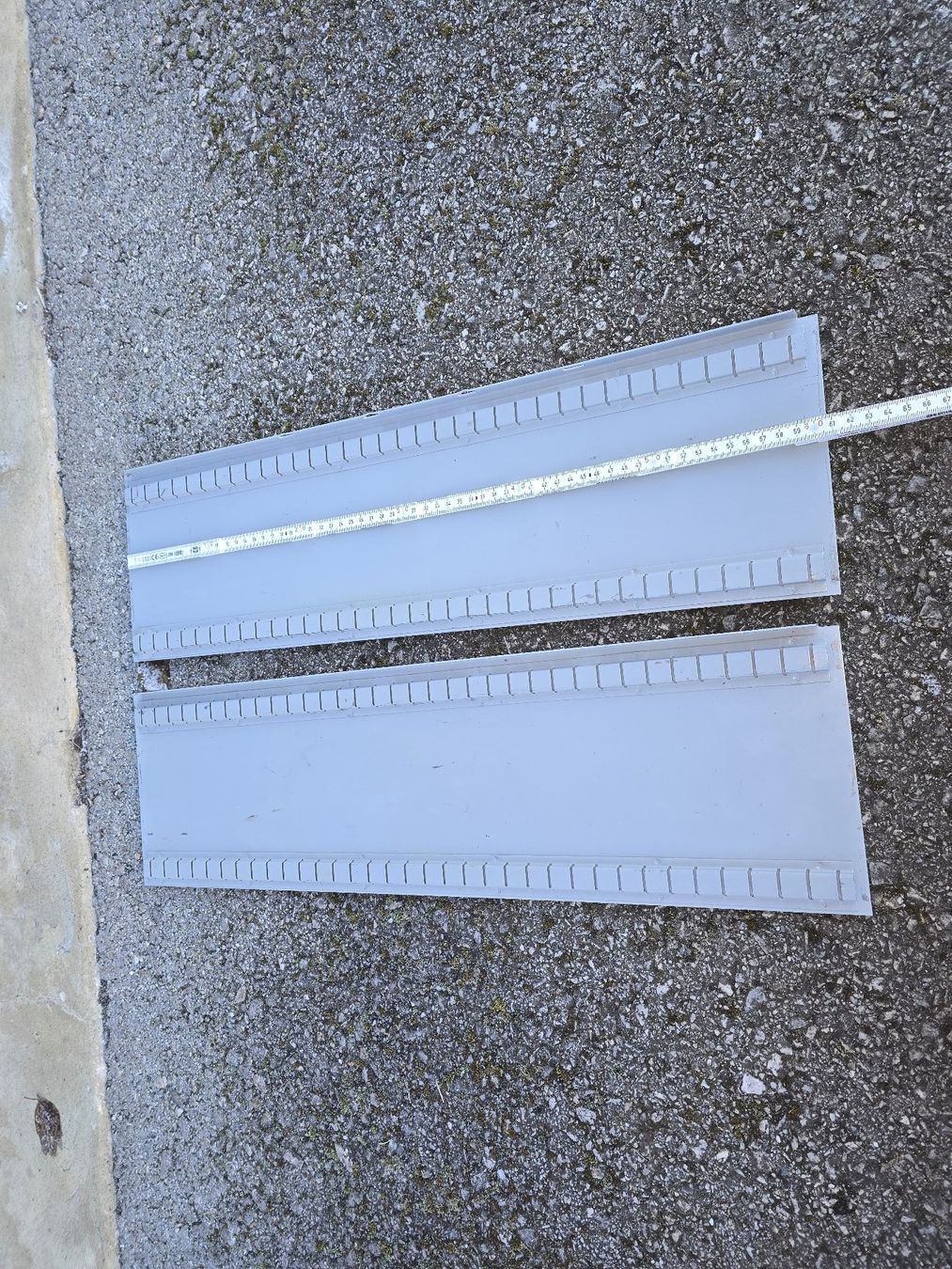 Lista Behälter & Ähnliches: Lista Einteilungen Metall 2 Stück ca. 60 x 17 cm – Gebraucht aus Savièse von Laguinee
