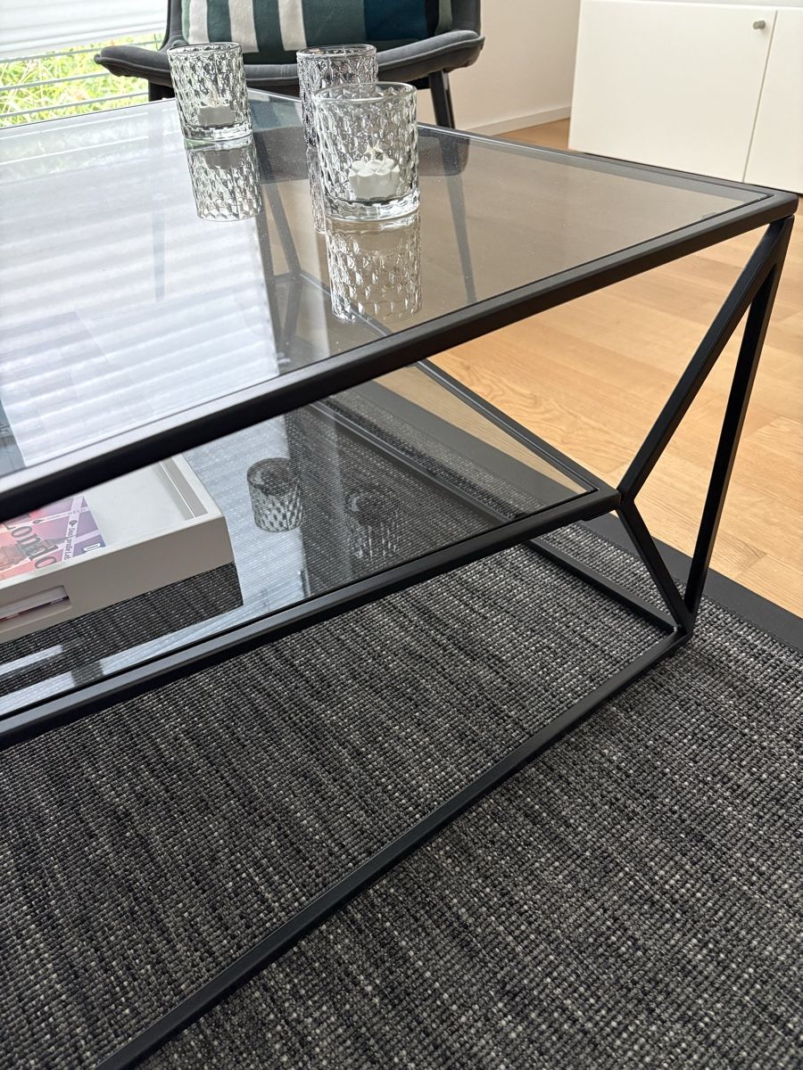 Mömax Tische: Couchtisch 75x75 Metall/Glas – Neu (gemäss Beschreibung) aus Kloten von Flower_007