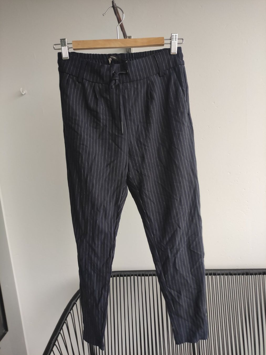 Only Pantaloni: Hose blau gestreift Gr. XS Only – Nuovo (secondo la descrizione) da Schliern b. Köniz venduto da Pecannut