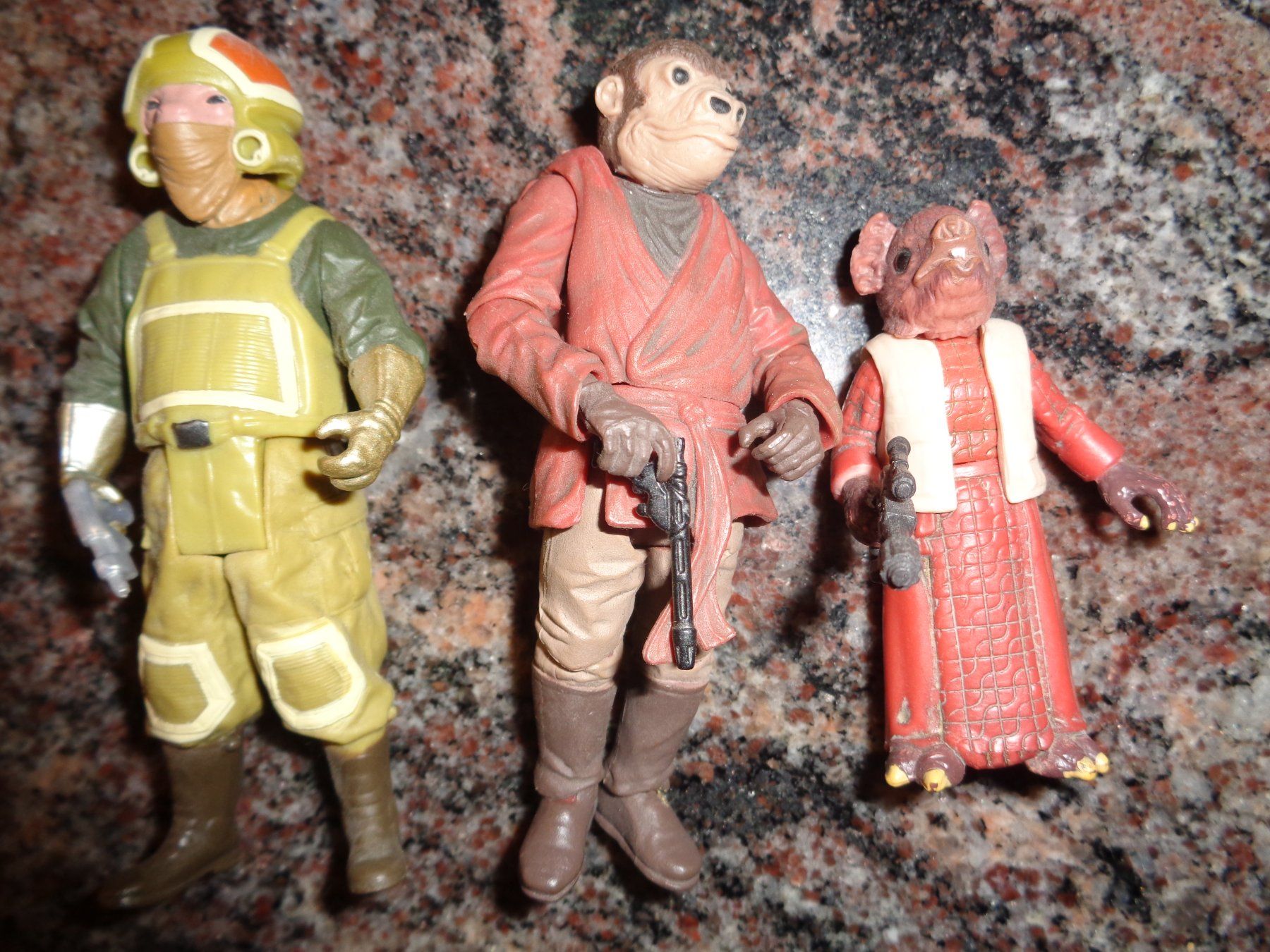 Hasbro Giocattoli: Star Wars Hasbro 3xStar wars Figuren – Usato da sargans venduto da Angamar