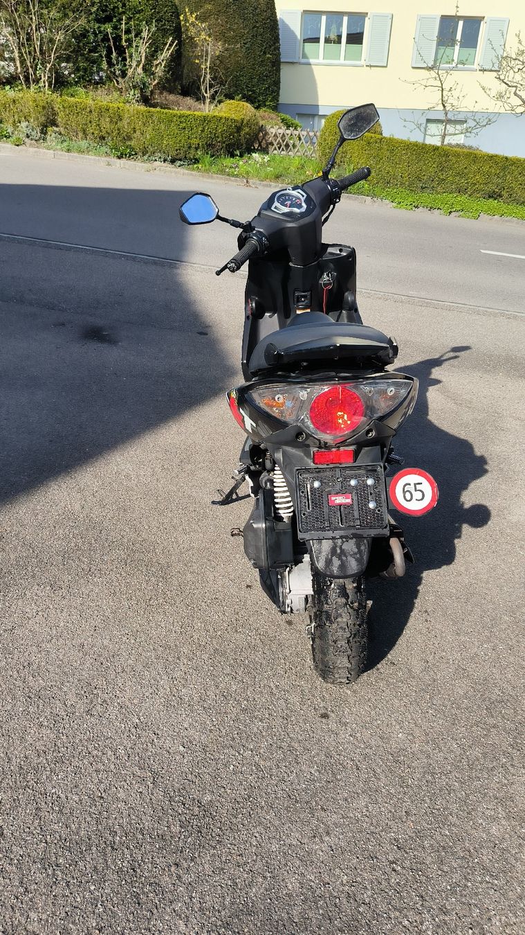 Tgb Scooter: Roller TGB bullet 50 65er Zulassung – Nuovo (secondo la descrizione) da tägerwilen venduto da maistamiga 4