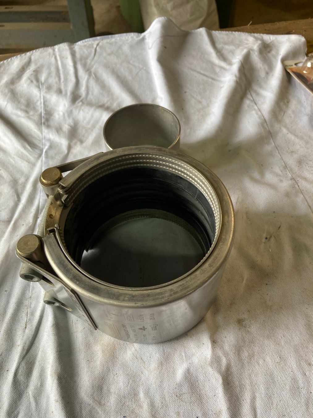 Tutti gli attrezzi: Accouplement Straub  Grip pour tuyau en plastique eau – Nuovo (secondo la descrizione) da Bourrignon venduto da filledemai 1