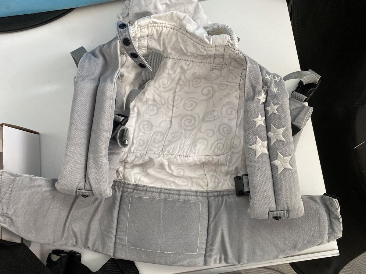 Ergo Baby Marsupi portabebè: ERGO Baby Tragehilfe Grau mit Sternenmuster – Usato da Masein venduto da ladouce01 1