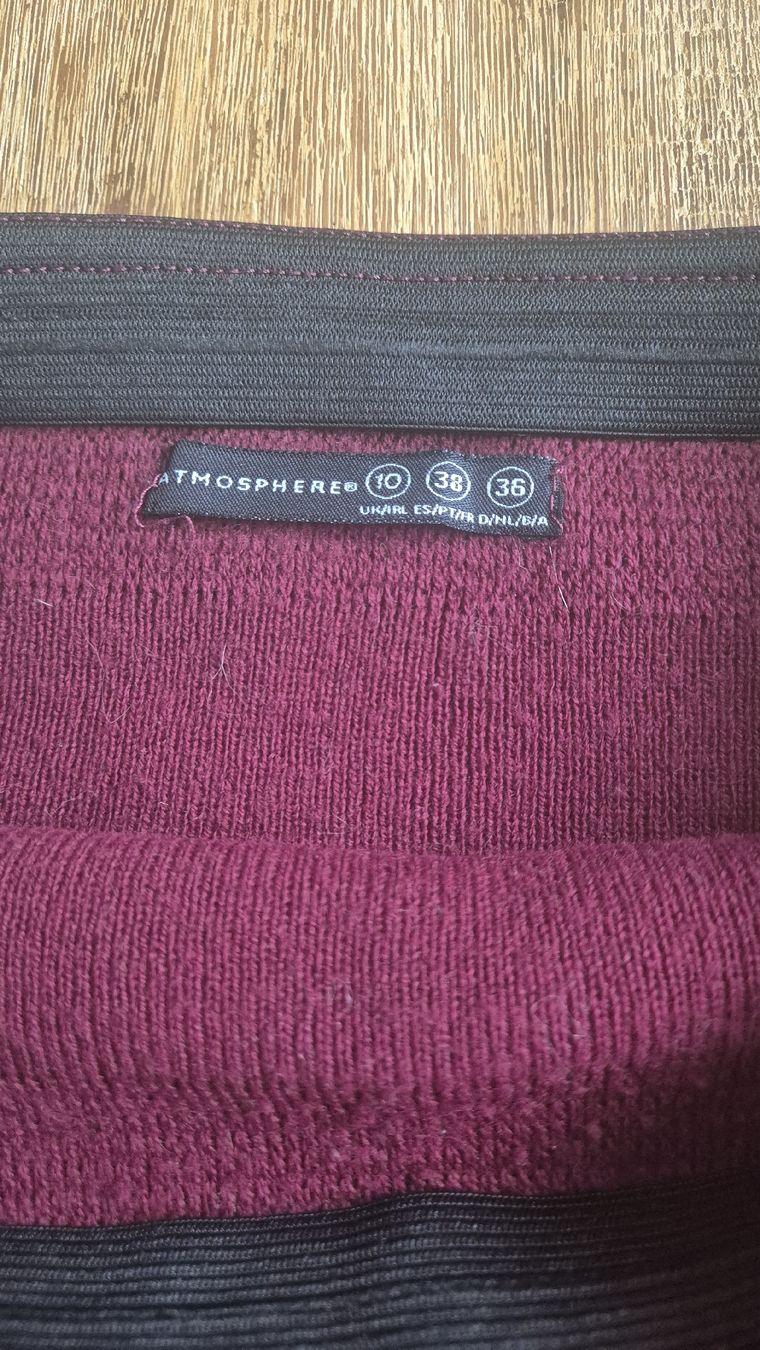 Gonne: Burgundy Skirt from Primark - S – Usato da Wallisellen venduto da Camcha 1