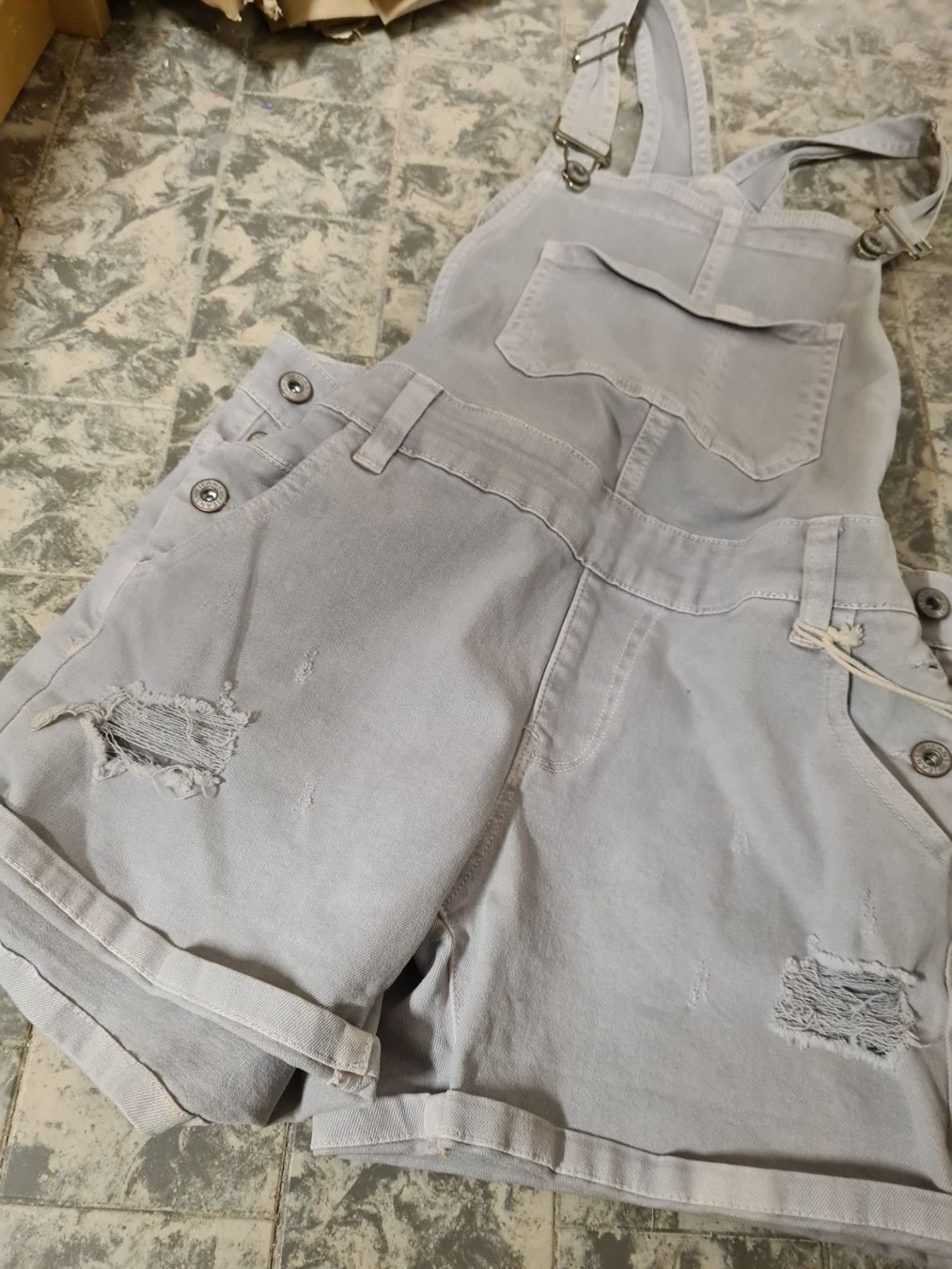 Pantaloni: Jeans Latz Shorts ca. 164 – Usato da Amriswil venduto da used2use 3