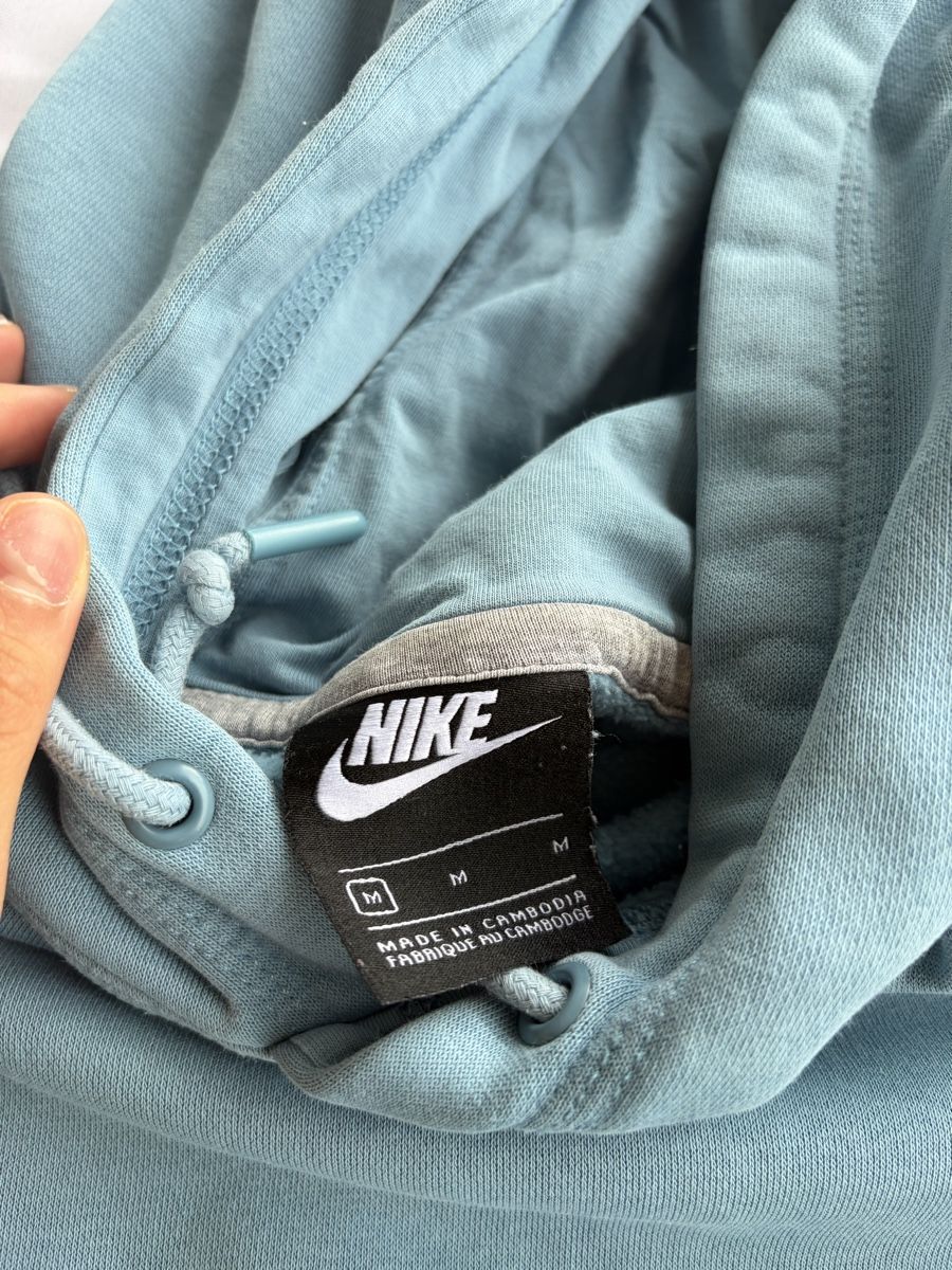 Nike Maglioni & Felpe: Sweat à capuche bleu Nike – Usato da Pully venduto da ari_78pk 1
