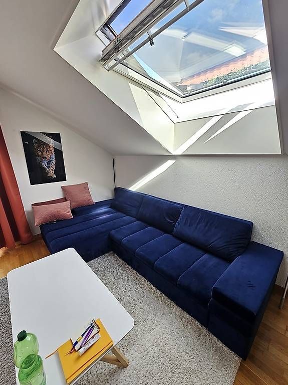 Divani: Elegantes Ecksofa aus Velours – Usato da Thun venduto da iza_6nfj 1
