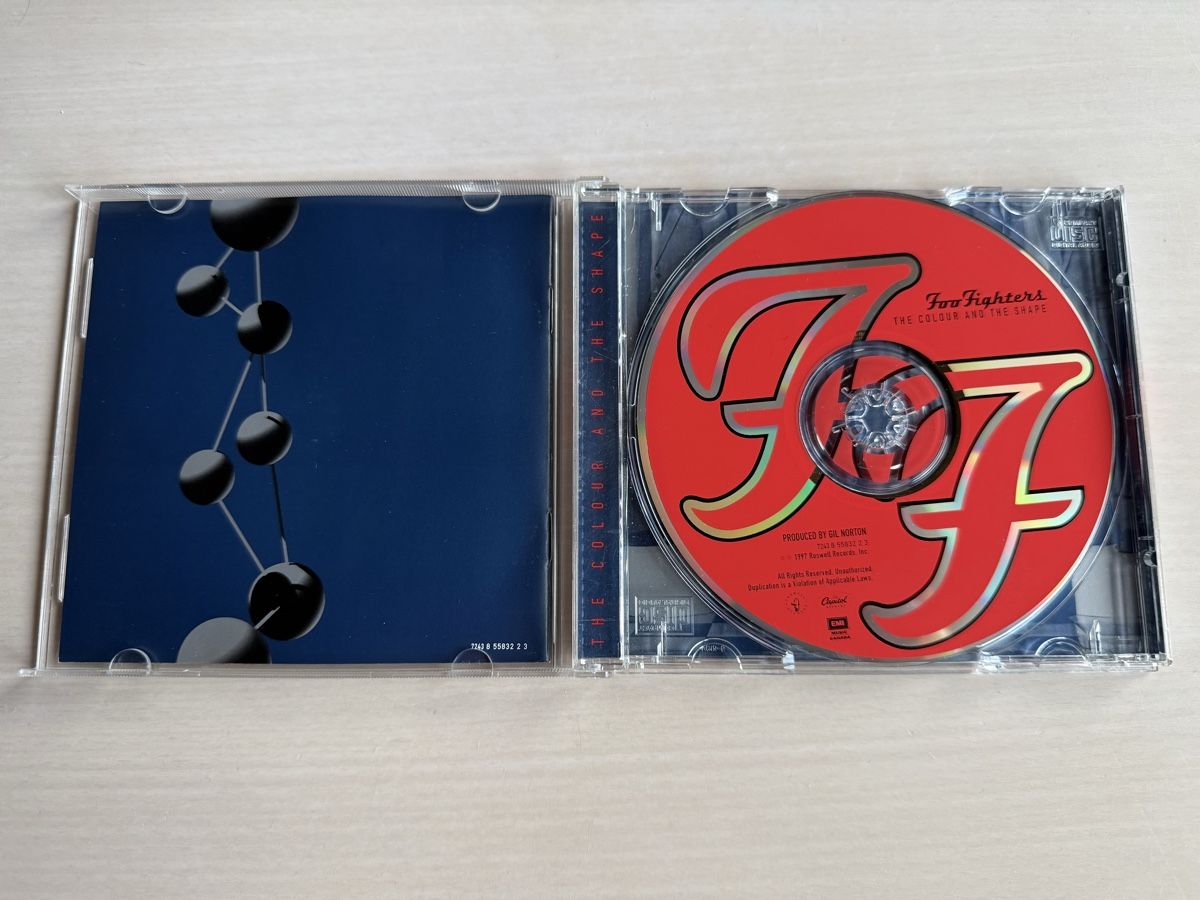 CD: Foo Fighters - The Colour And The Shape CD – Usato da Oberried Brienz venduto da Chyara 2