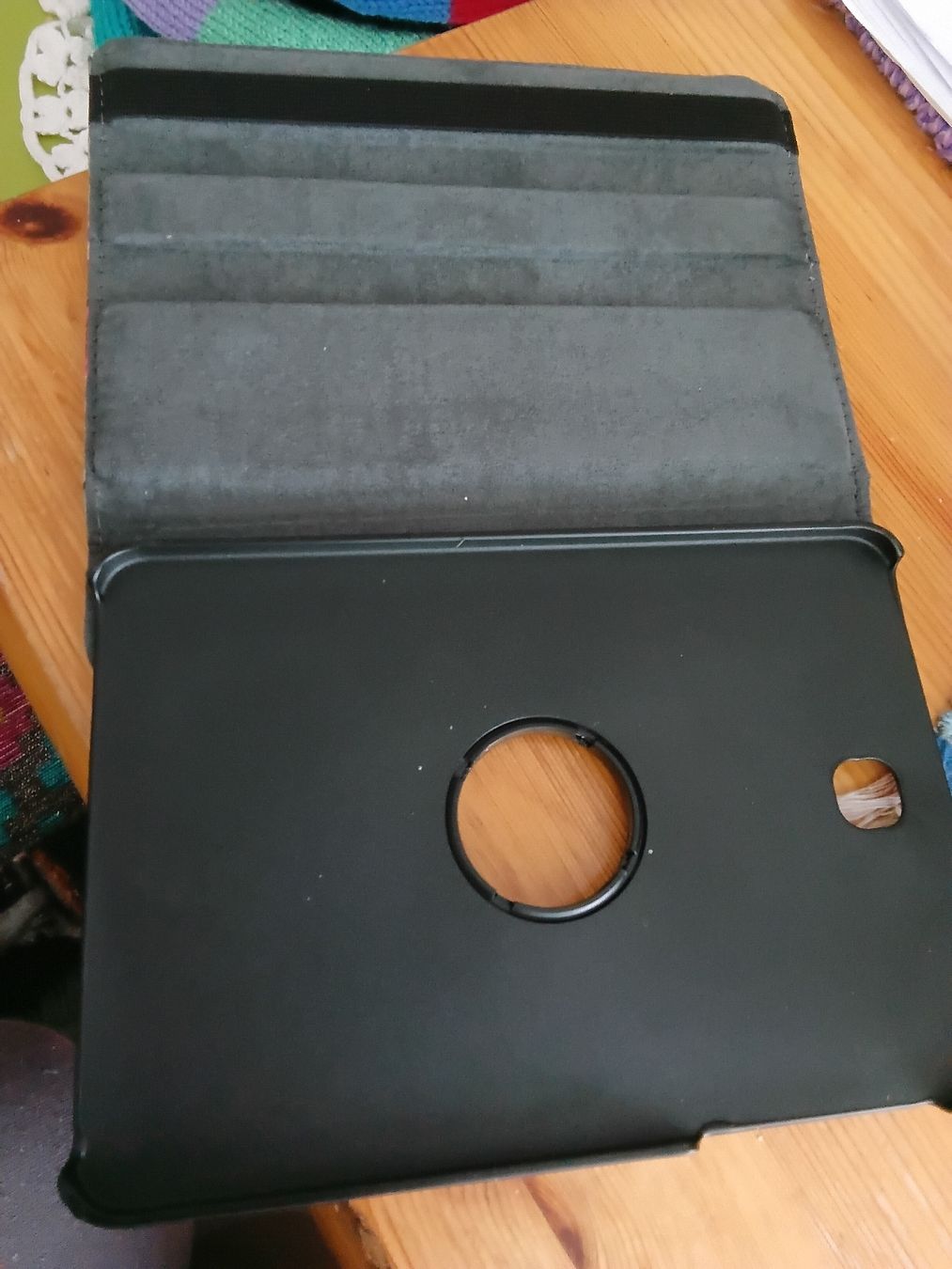 Covers & Borse: Tablet Hülle NEU – Nuovo e nell'imballaggio originale da St.Gallen venduto da Kristal54 4