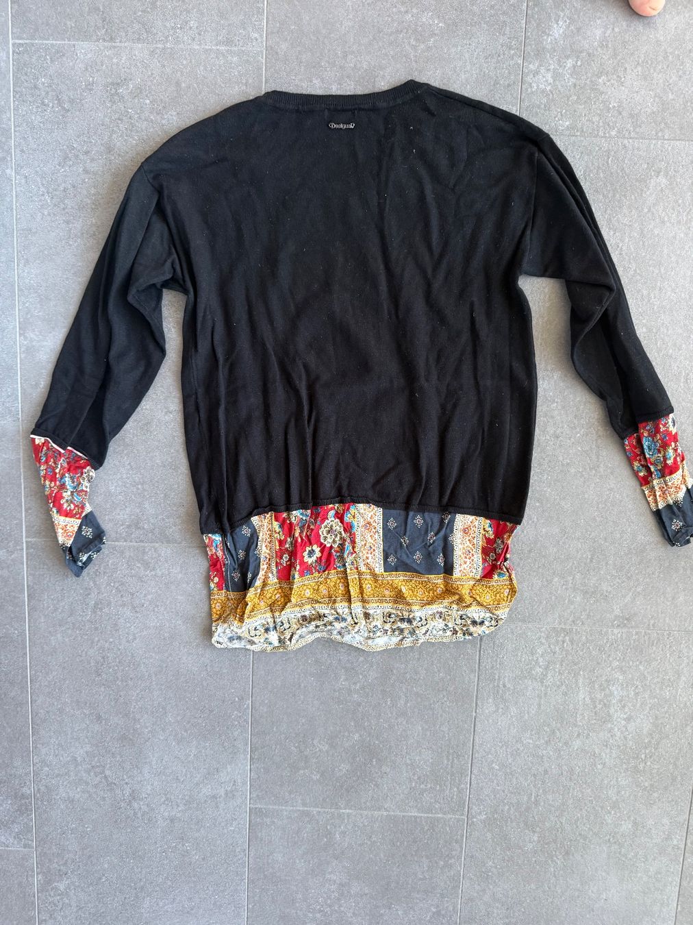Desigual Pulls & Sweat-shirts: Desingual – D'occasion à Matten b. Interl par iamue 2