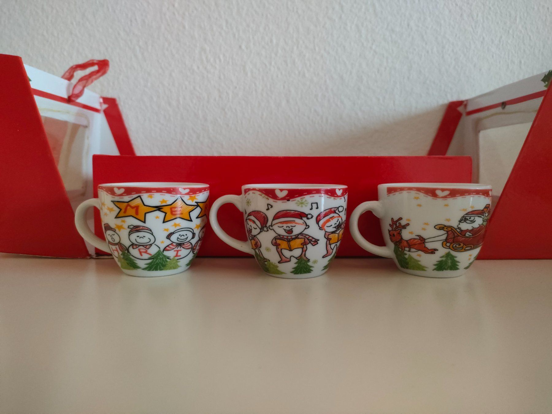 Set di piatti: Wunderschönes 12-teiliges Espresso&Tee Set mit Xmas Muster – Nuovo e nell'imballaggio originale da Dietikon venduto da MJ_Sporting 6