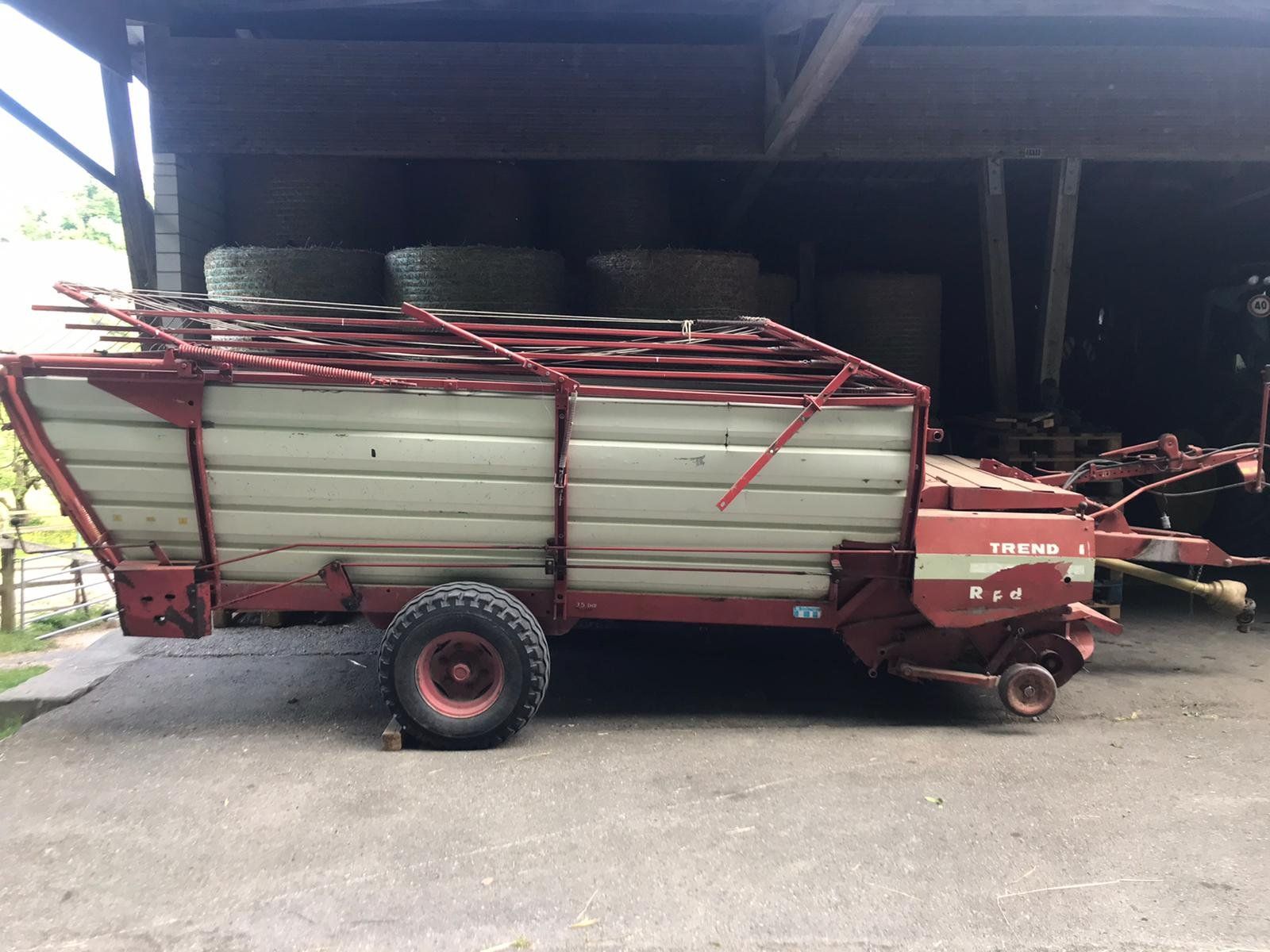 Tutte le macchine: Pöttinger Trend 1 Ladewagen – Usato da Bolligen venduto da steissi 1