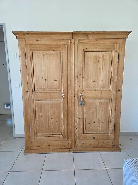 Armadi: Antiquer Bauernschrank – Usato da Muhen venduto da chr_66xt