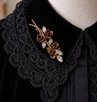 Vintage Brosche, Rosenzweig mit Strasssteinen, ca. 1940–1950