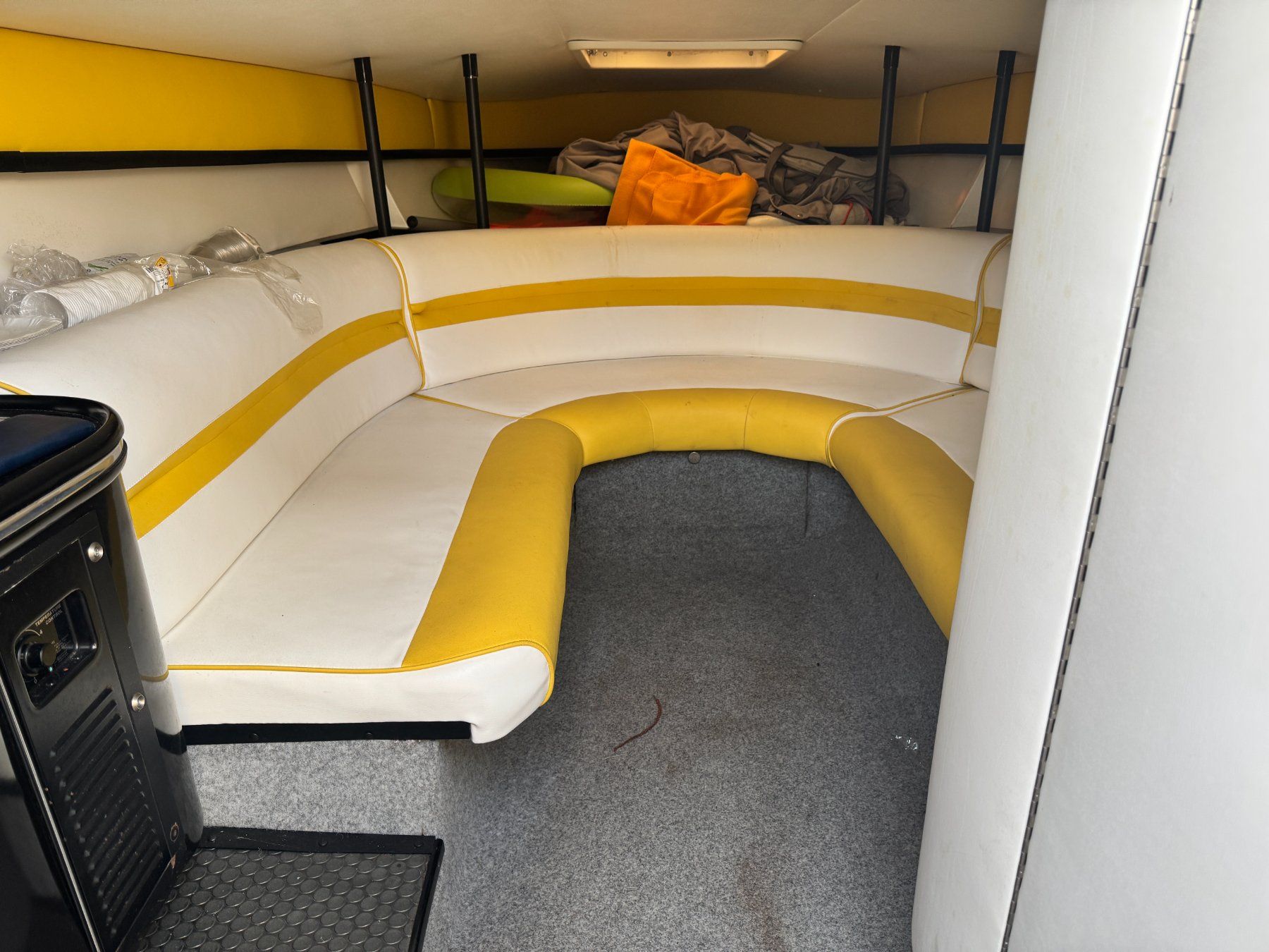 Wellcraft Barche: WELLCRAFT SCARAB 31 EINTAUSCH MÖGLICH - HAFENPLATZ – Usato da Avenches venduto da BOOTTRANSPORTE 7