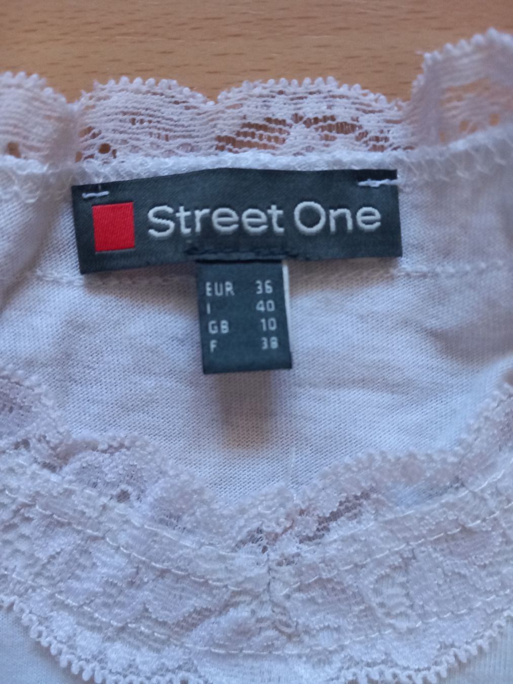 Top: Top blanc en dentelle Street One – Nuovo (secondo la descrizione) da Faoug venduto da per_kp6r 3