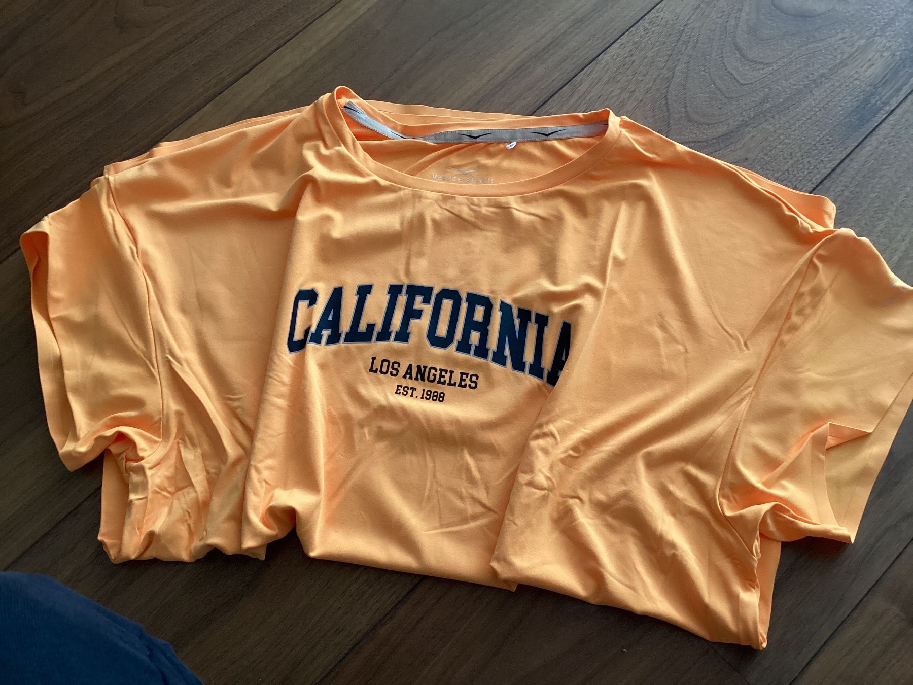 T-shirt: Venice Beach Funktionsshirt – Usato da Dachsen venduto da Achohberg 1