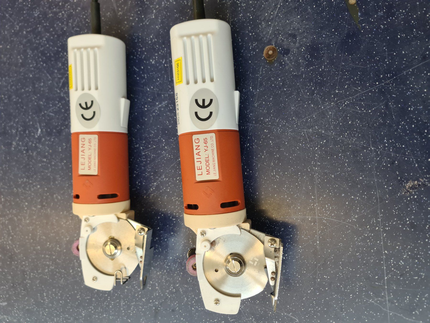 Tutti gli attrezzi: Elektroschäre-Stoff – Usato da Aarburg venduto da jarek1000