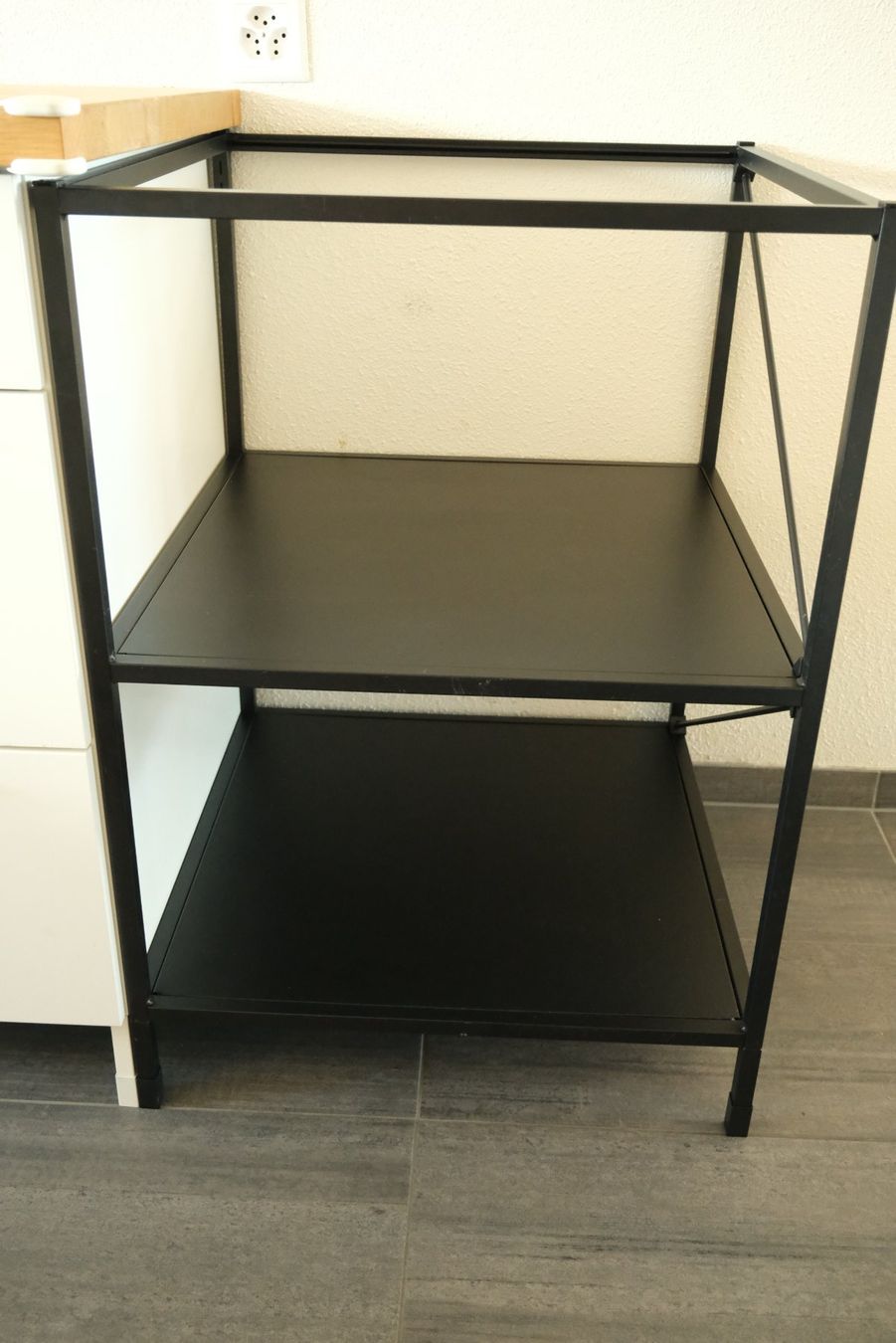 Ikea Étagères: Structure basse avec étagères 60x60x75 cm noir – D'occasion à Nyon par JJZA 4