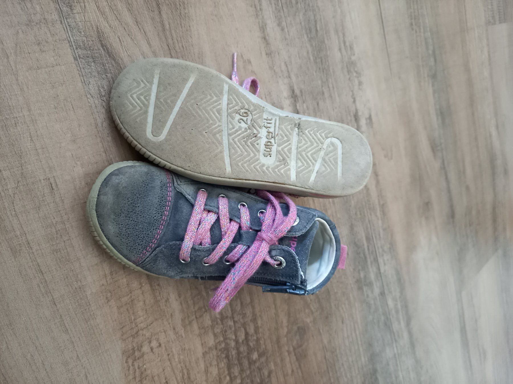 Superfit Scarpe per ragazze: Superfit Schuhe Gr. 25/26 Leder Mädchen – Usato da Rheinfelden venduto da Plumeria1 2