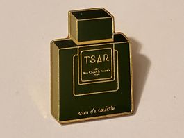 1 Pin TSAR Parfum