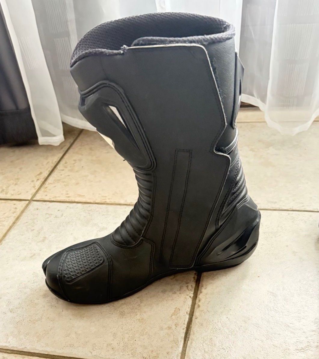 Scarpe da uomo: Bottes de moto DXS, taille 43 – Usato da Romont FR venduto da lua_k8pr 2