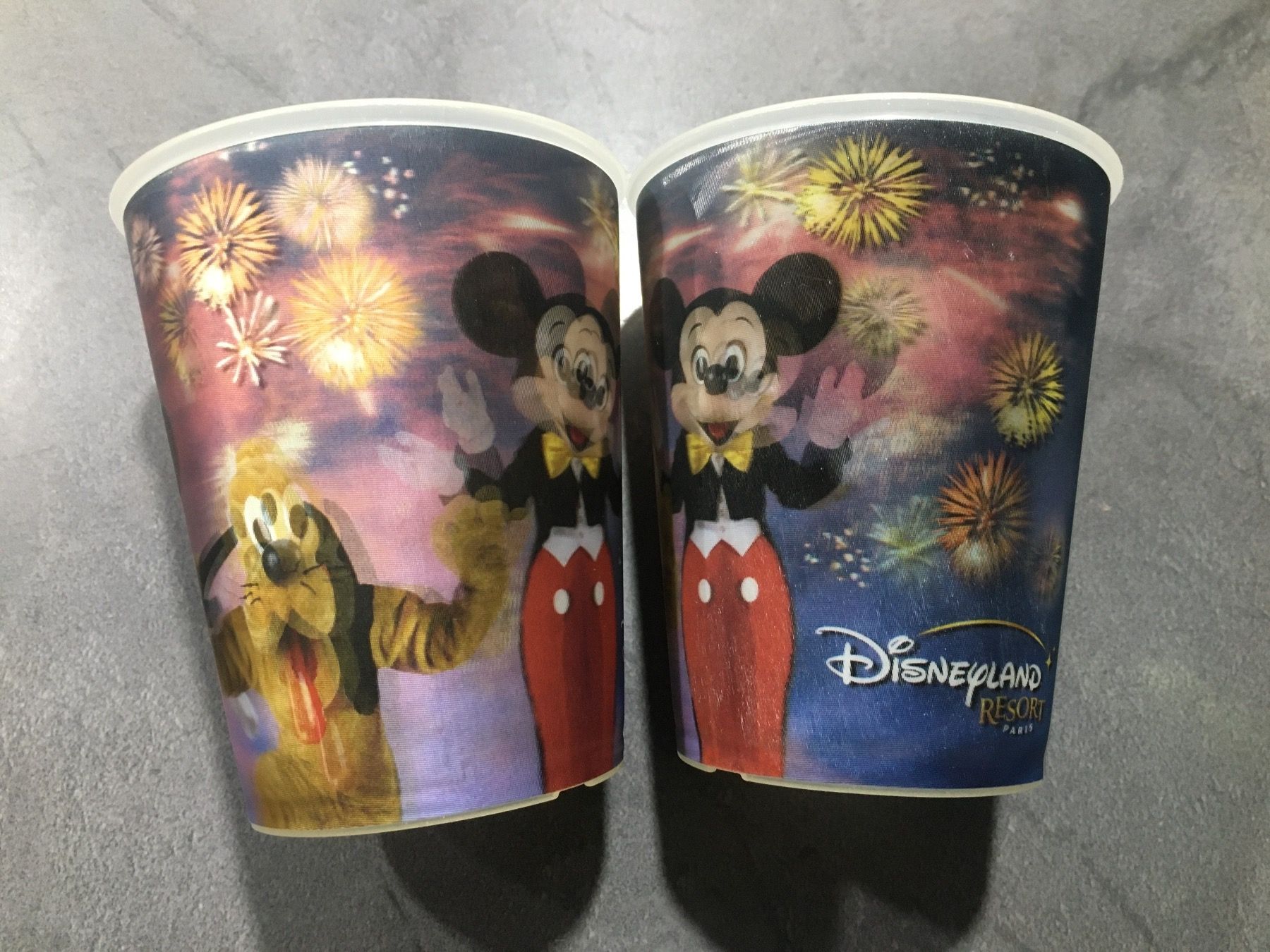 Mc Donald's Bicchieri: 2 Gobelets 3D McDonalds X Disneyland Paris – Usato da Neuchâtel venduto da Tradeboi 1