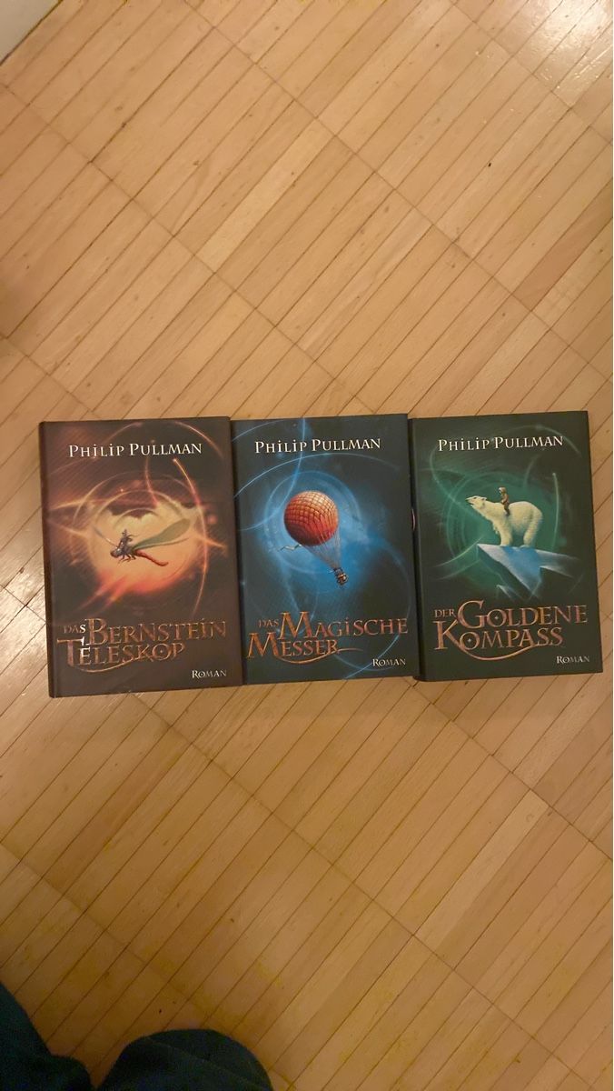 Libri: Philip Pullman: Trilogie - Der goldene Kompass u.a. – Usato da Ettingen venduto da LunariaMarket
