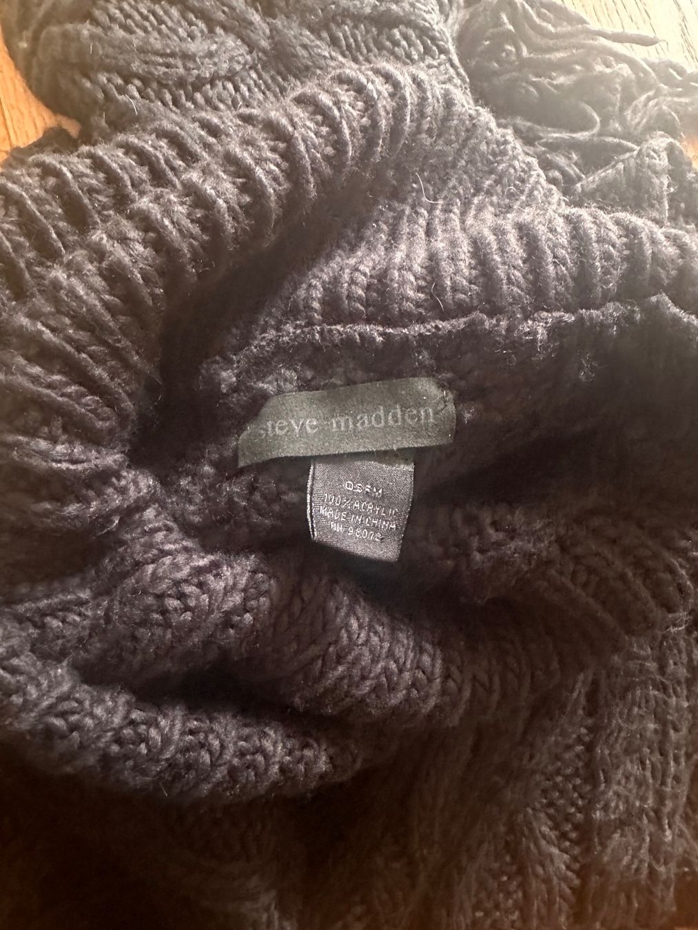 Altro in Moda donna: Schwarze Poncho Steve Madden – Usato da Pfaffhausen venduto da Klaras_second_hand 1