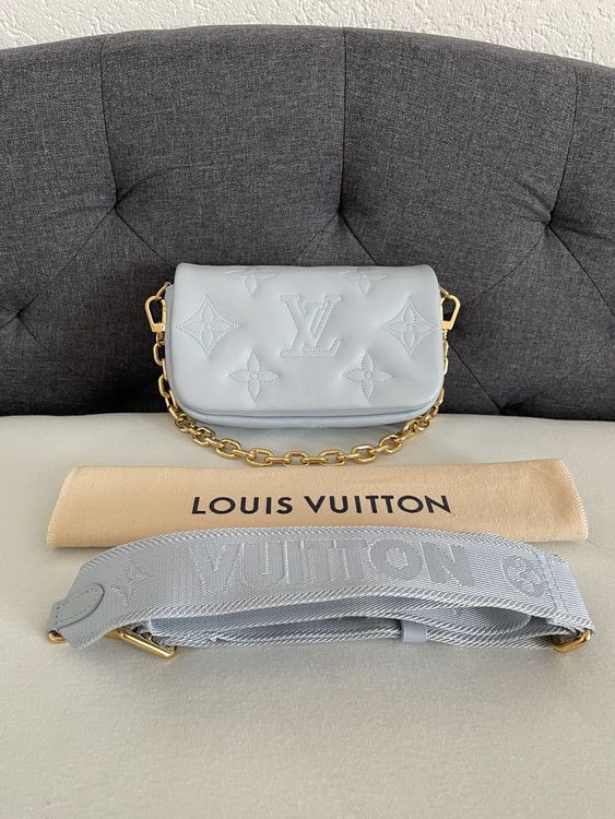 Louis Vuitton Ice Blue Bubblegram Wallet On Strap at 1stDibs  wallet on strap  bubblegram review, louis vuitton wallet on strap bubblegram, louis vuitton  bubblegram