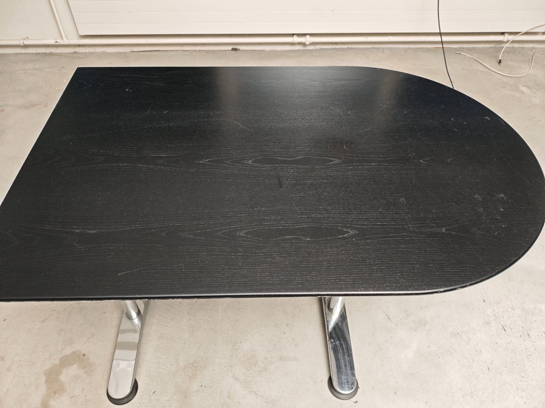 Tavoli: Schwarzer Halbmond-Tisch – Usato da Dübendorf venduto da tho_v2cs 2