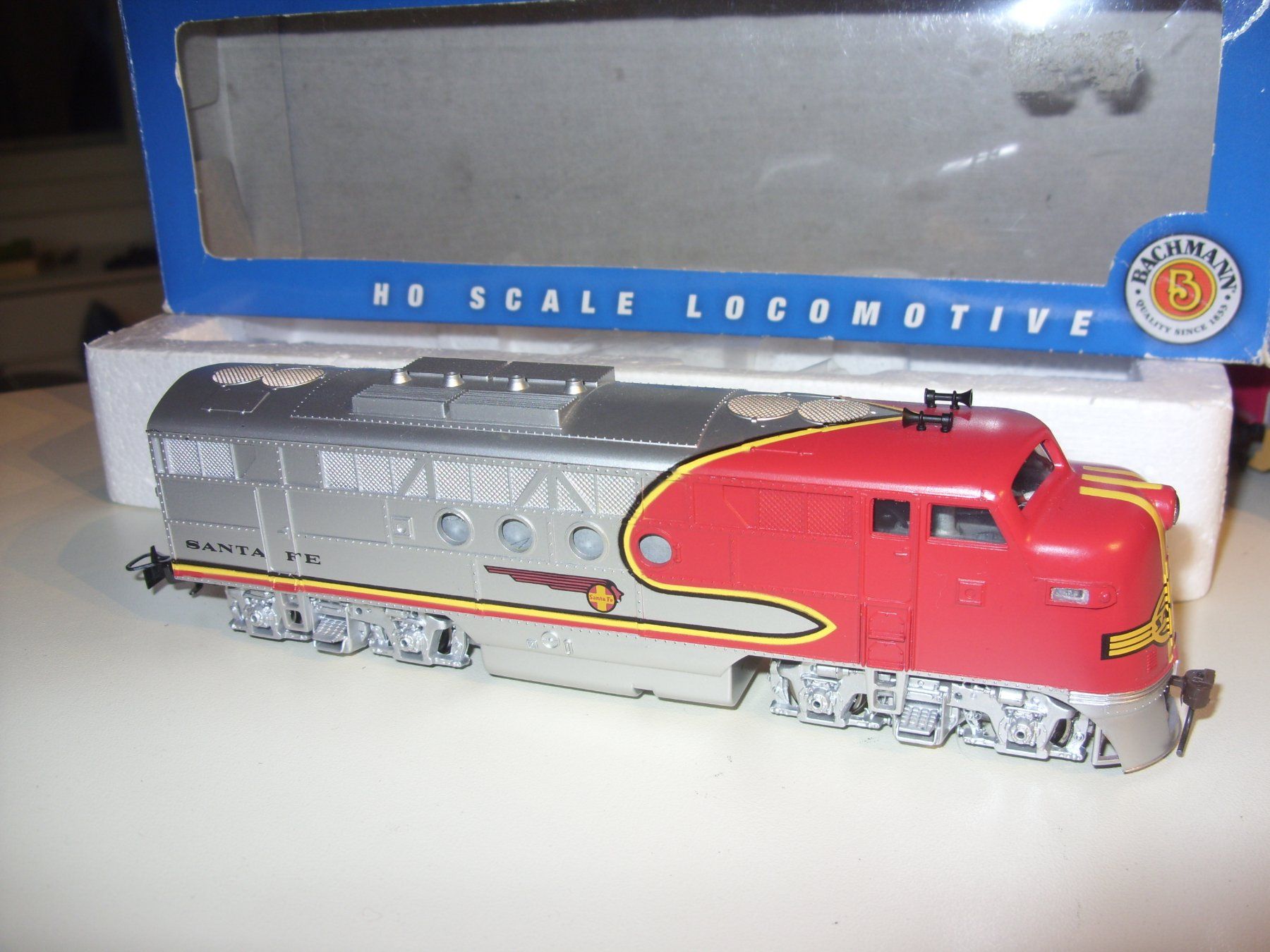 Modellini di ferrovie: Bachmann H0  FT A-Unit Santa Fe DCC digital, – Usato da Untersiggenthal venduto da Gumel50