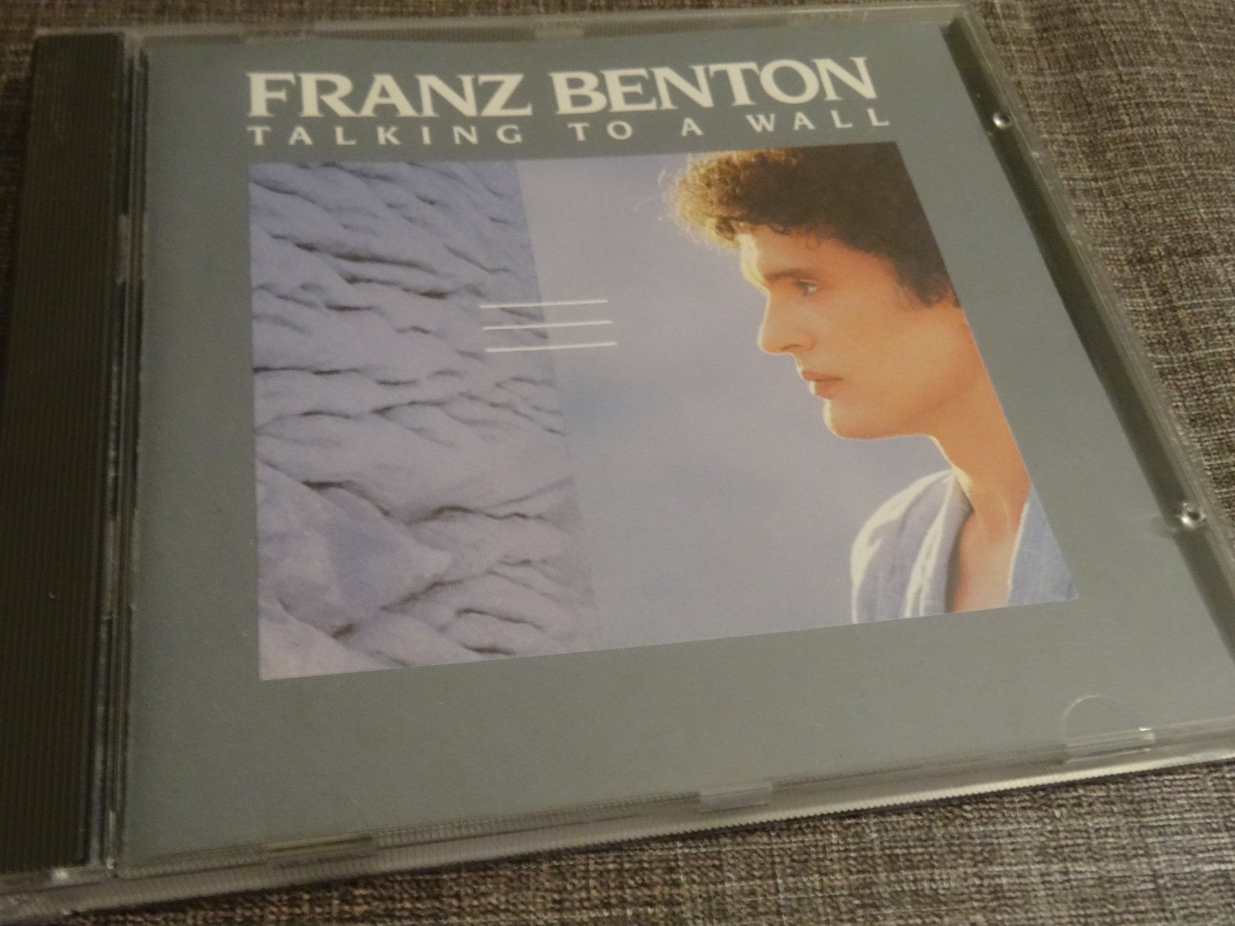 CD: Franz Benton - Talking To A Wall CD – Usato da Olten venduto da Disc-Ausverkauf