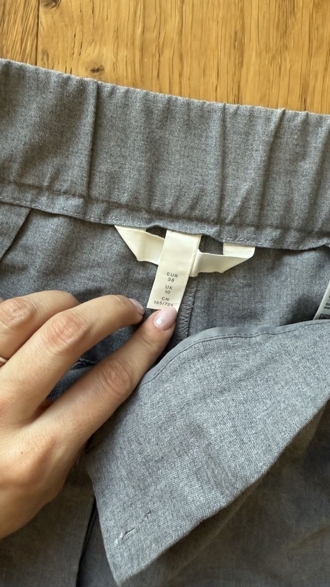 H&M Hosen: HM Trousers, wide leg, summer style, size medium – Gebraucht aus St-Gingolph von Ynatka 2