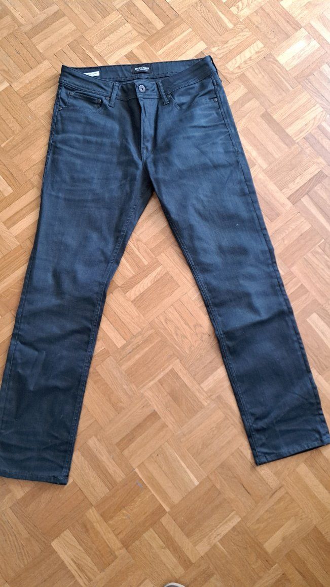 Jack & Jones Jeans: Neue Herren Jeans, Marke Jack & Jones – Nuovo (secondo la descrizione) da Muttenz venduto da MuscadeXV