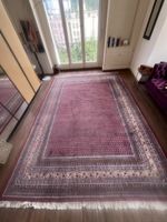 Grosser Wollteppich im orientalischen Stil