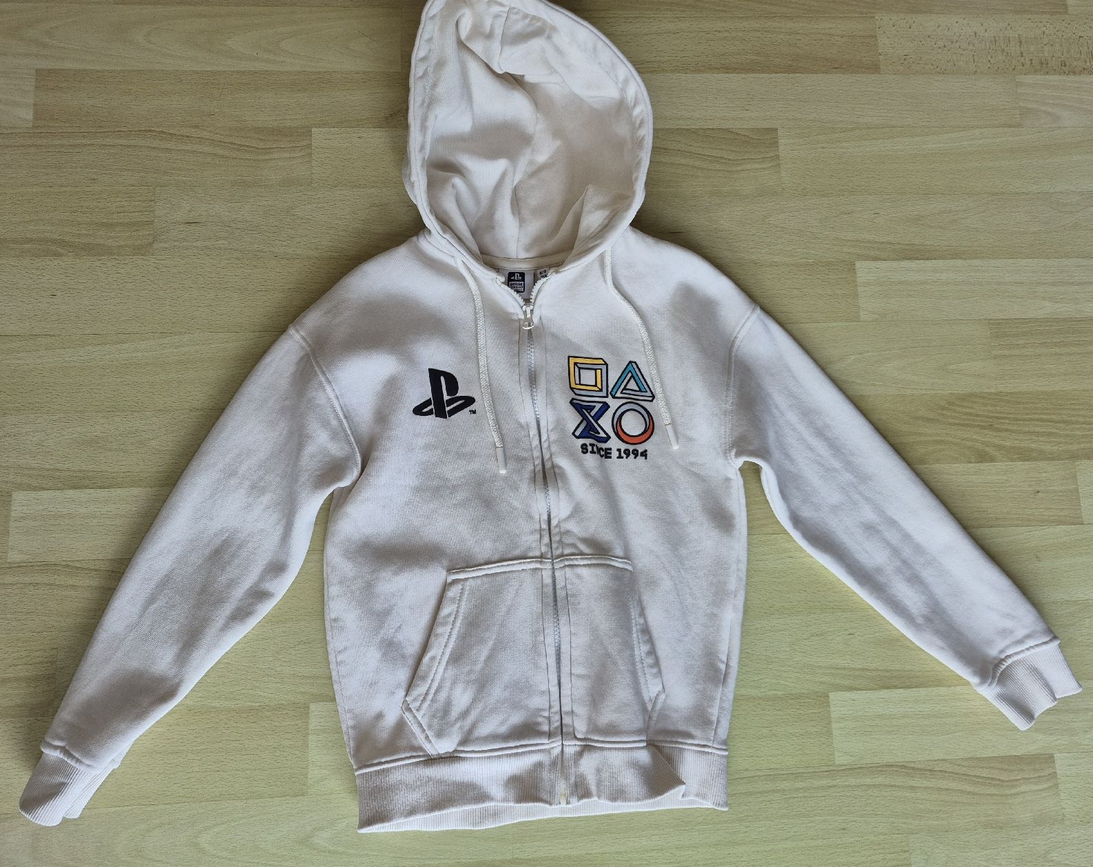 Giacche: Sweatjacke Playstation gr. 122-128 – Usato da Gränichen venduto da Mamaboy