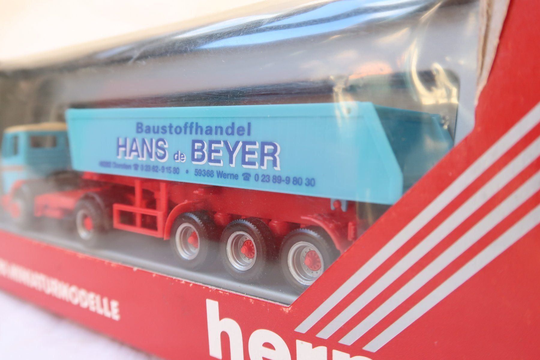 Herpa Modellautos: Herpa MB SK 94 Kipper "Hans de Beyer" – Neu und originalverpackt aus Muttenz von Laeckerlihamschter 2