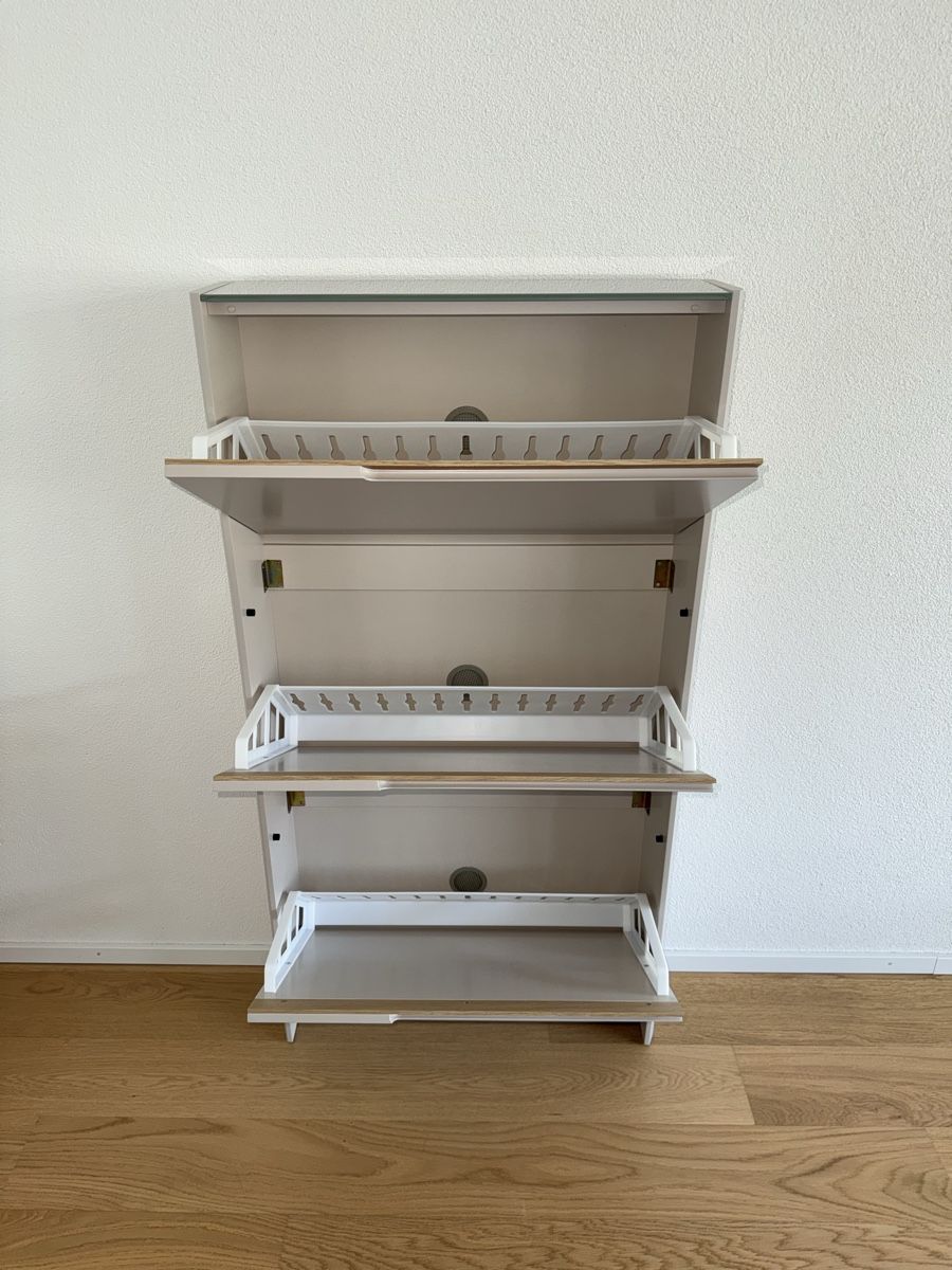 Armadi: Möbel Pfister Schuhschrank neu – Nuovo (secondo la descrizione) da Zürich venduto da sel_w5sd 1