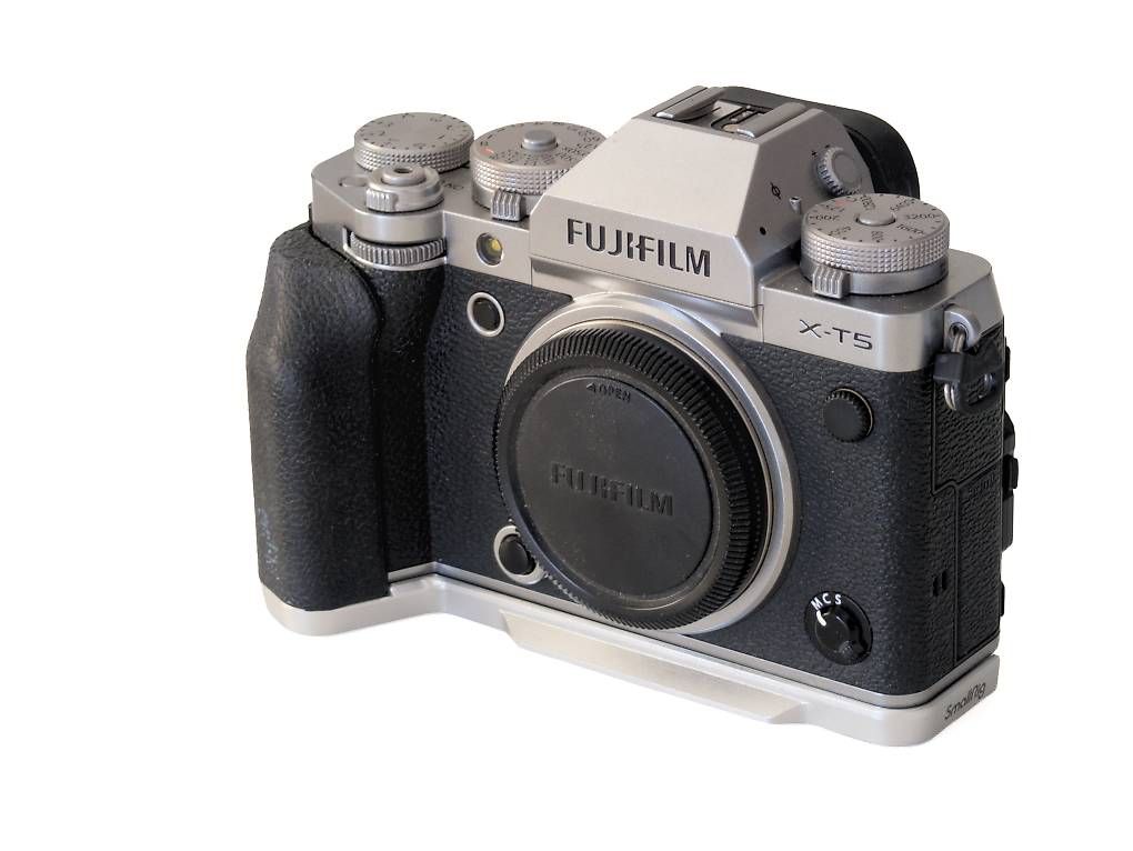 Fujifilm Fotocamera: Fujifilm X-T5 + 2 grips – Usato da St-Légier-La Chiésaz venduto da JeDaiL 1
