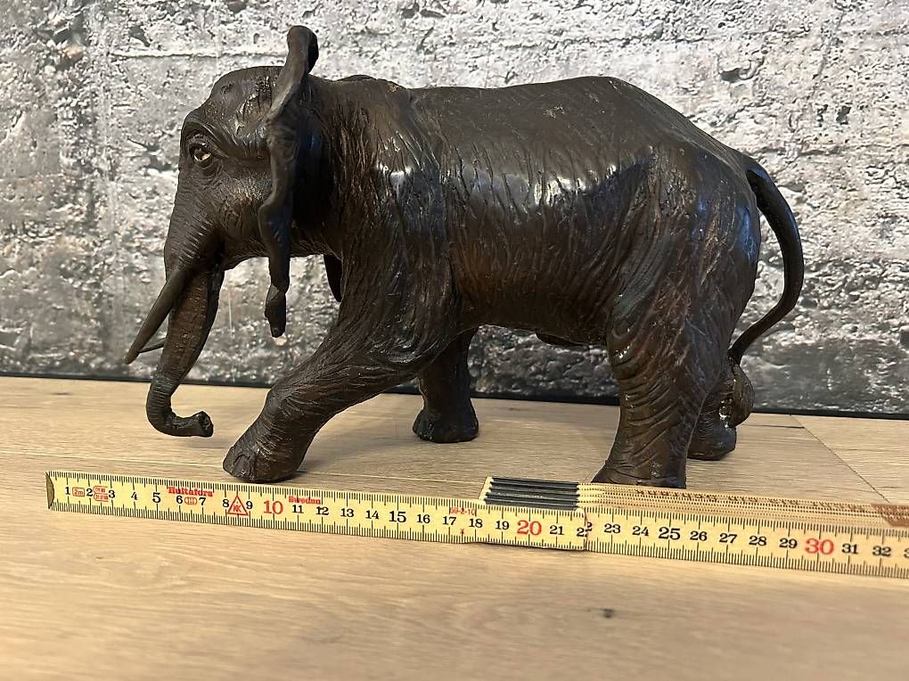 Statuette: Afrikanischer Elefant Vintage Deko Messing – Usato da Baar venduto da Jungle4 3