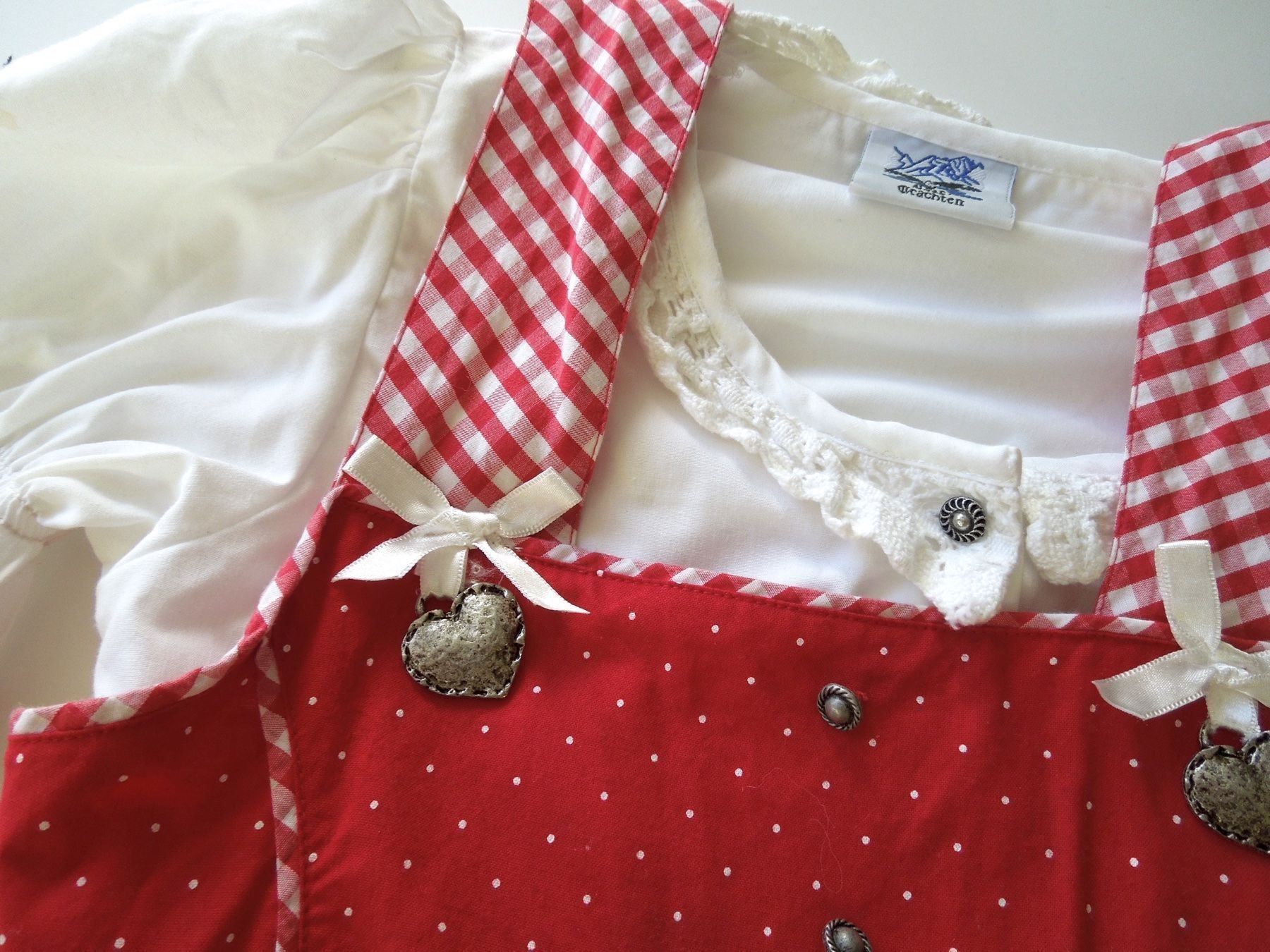 Kleiderpakete & -sets: ISAR Trachten 3tlg Dirndl Set Gr. 140 – Neu (gemäss Beschreibung) aus Meiringen von Jackwashere 3
