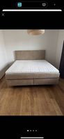 Modernes Boxspringbett 180x200 mit Schwebeeffekt