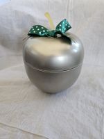 Boite en forme de pomme