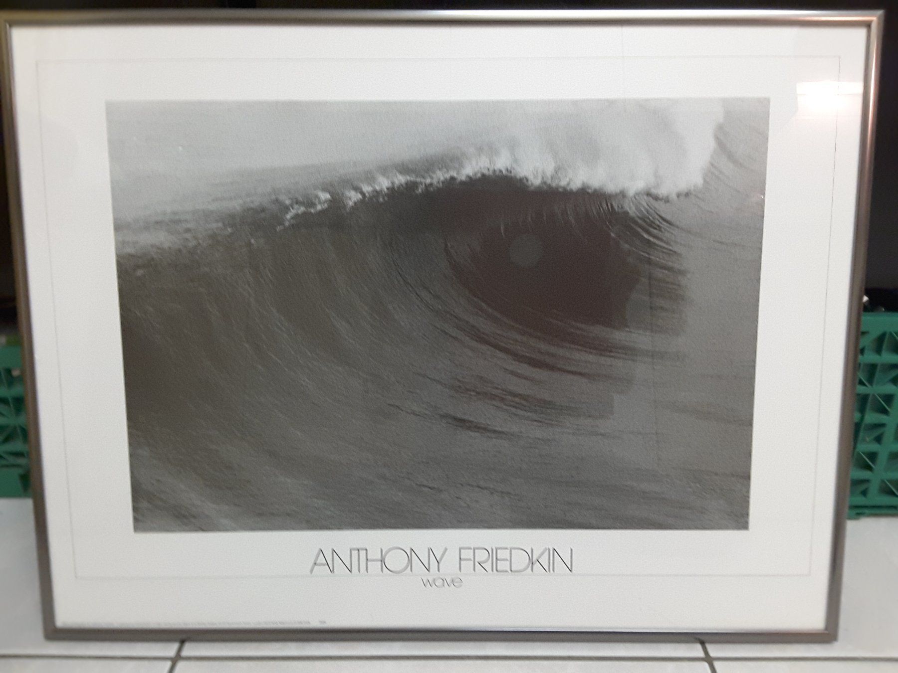 Posters & Illustrations: Bild von Anthony Friedkin,Wave – D'occasion à Boppelsen par tigimohrli